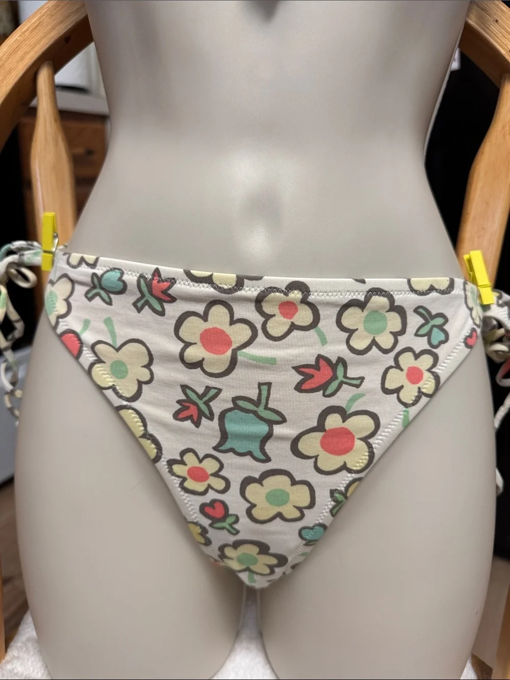 KATE SPADE NWT L cream Floral UNLINED NO PADDING NUDIST TYPE SEXY Bikini SET